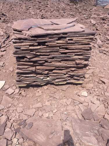 Плитняк лемезит бордовый для цоколя 1,5-2 см купить в Нижневартовске