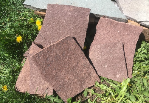 Плитняк лемезит бордовый для цоколя 1,5-2 см купить в Нижневартовске