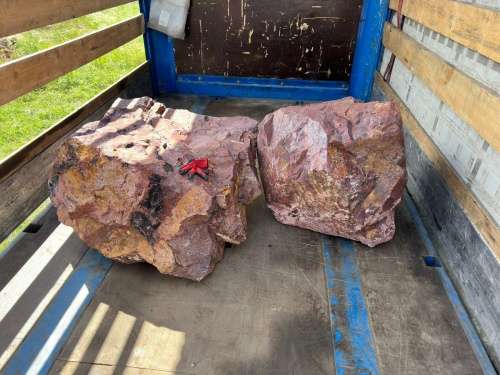 Ландшафтные глыбы красно-фиолетовые 200-1000 килограмм купить в Нижневартовске