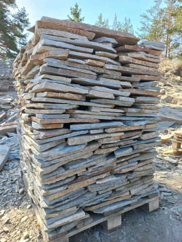 Плитняк златолит серебристый для цоколя, отмостки купить в Нижневартовске