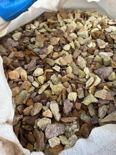 Златолит персиковый декоративная каменная крошка купить в Нижневартовске