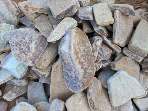 Златолит жёлтый, жёлто-зелёный глыбки и валуны для ланшафтного дизайна купить в Нижневартовске