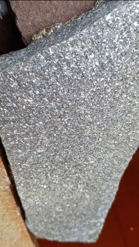 Плитняк златолит серебристый для цоколя, отмостки купить в Нижневартовске