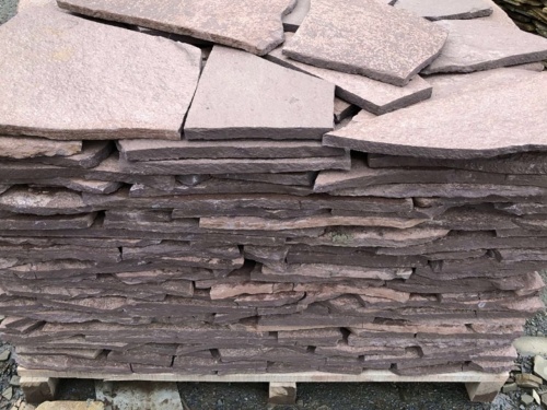 Плитняк лемезит бордовый для облицовки цоколя 20-25 мм  купить в Нижневартовске